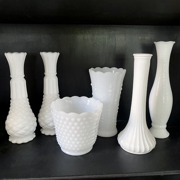 Hoosier - Vintange White Milk Glass - #4096 Long Stemmed Ribbed Bud Vase 9" Tall - Picture 2 of 5